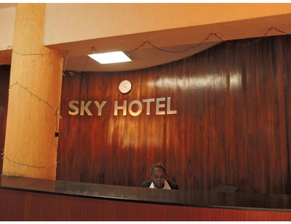 Sky Hotel Nairobi Esterno foto