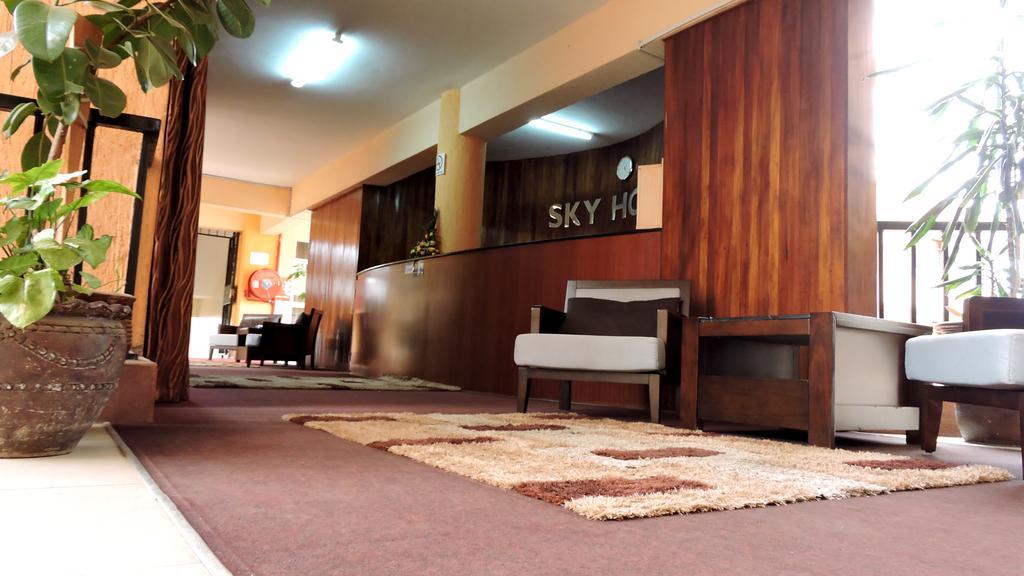 Sky Hotel Nairobi Esterno foto